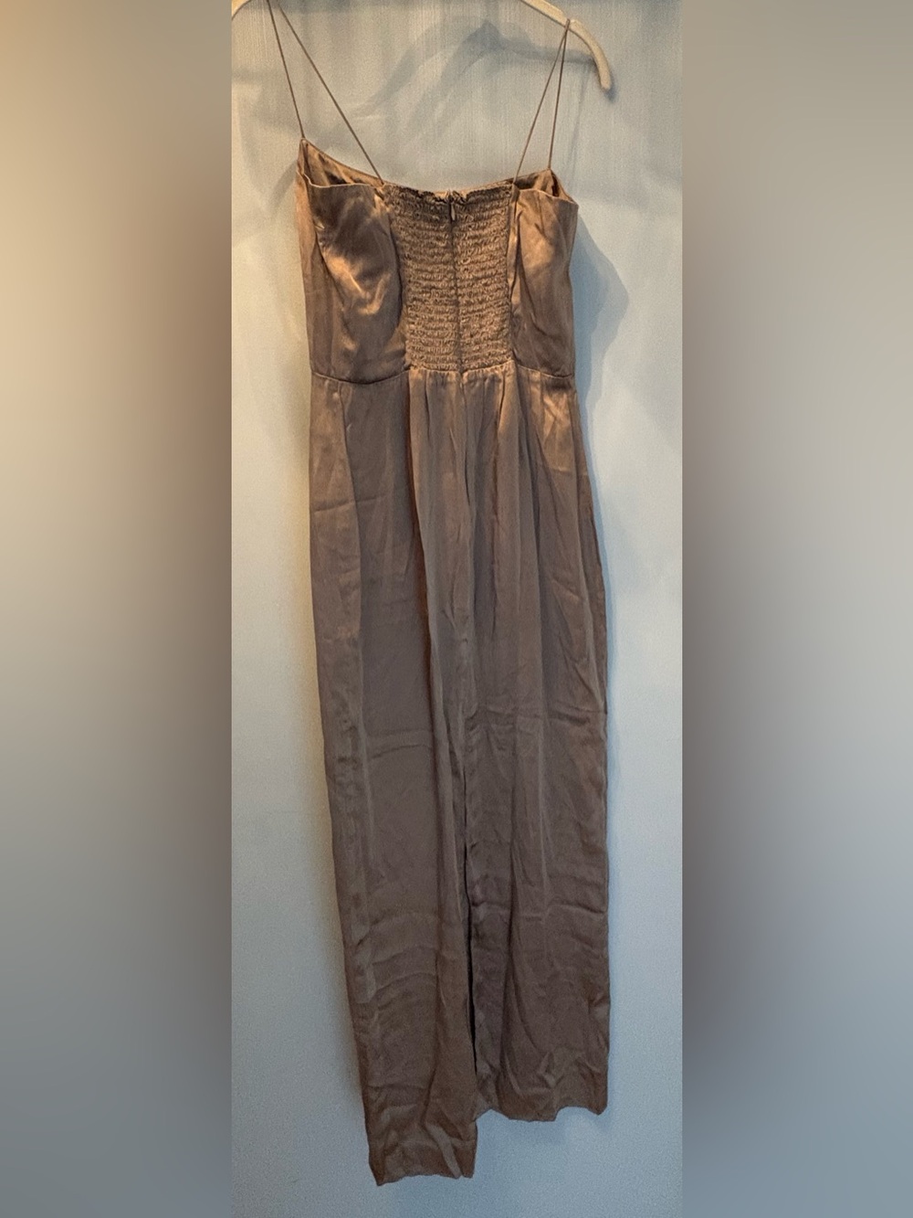 Reformation Frankie Gold Dress- size 8 - Picture 4 of 6